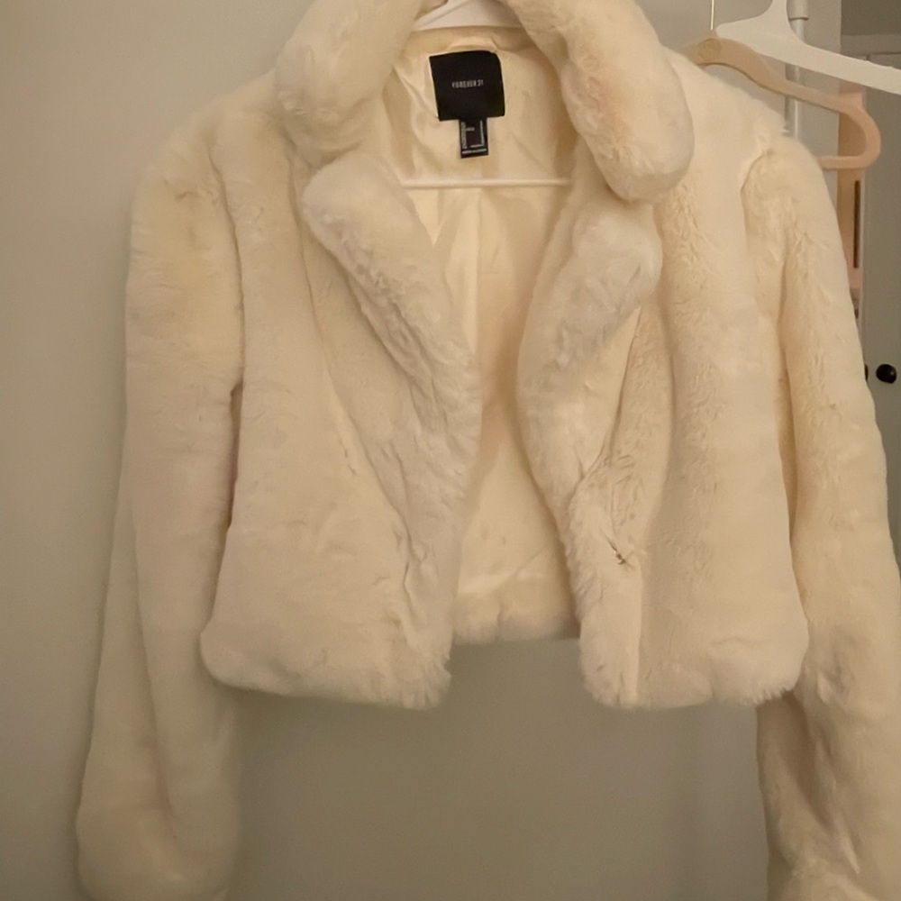 Forever 21 Elegant Cream Faux Fur Jacket